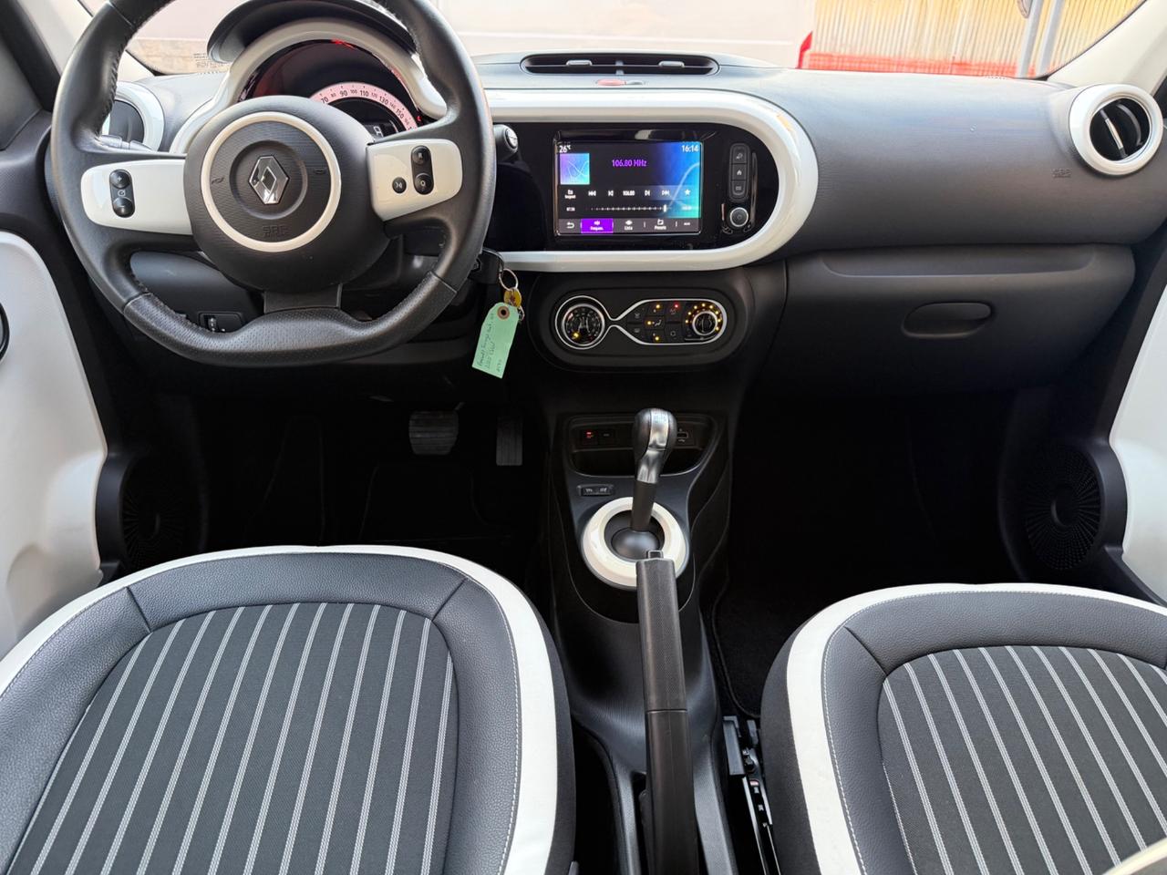 Renault Twingo TCe 95 CV EDC Intens