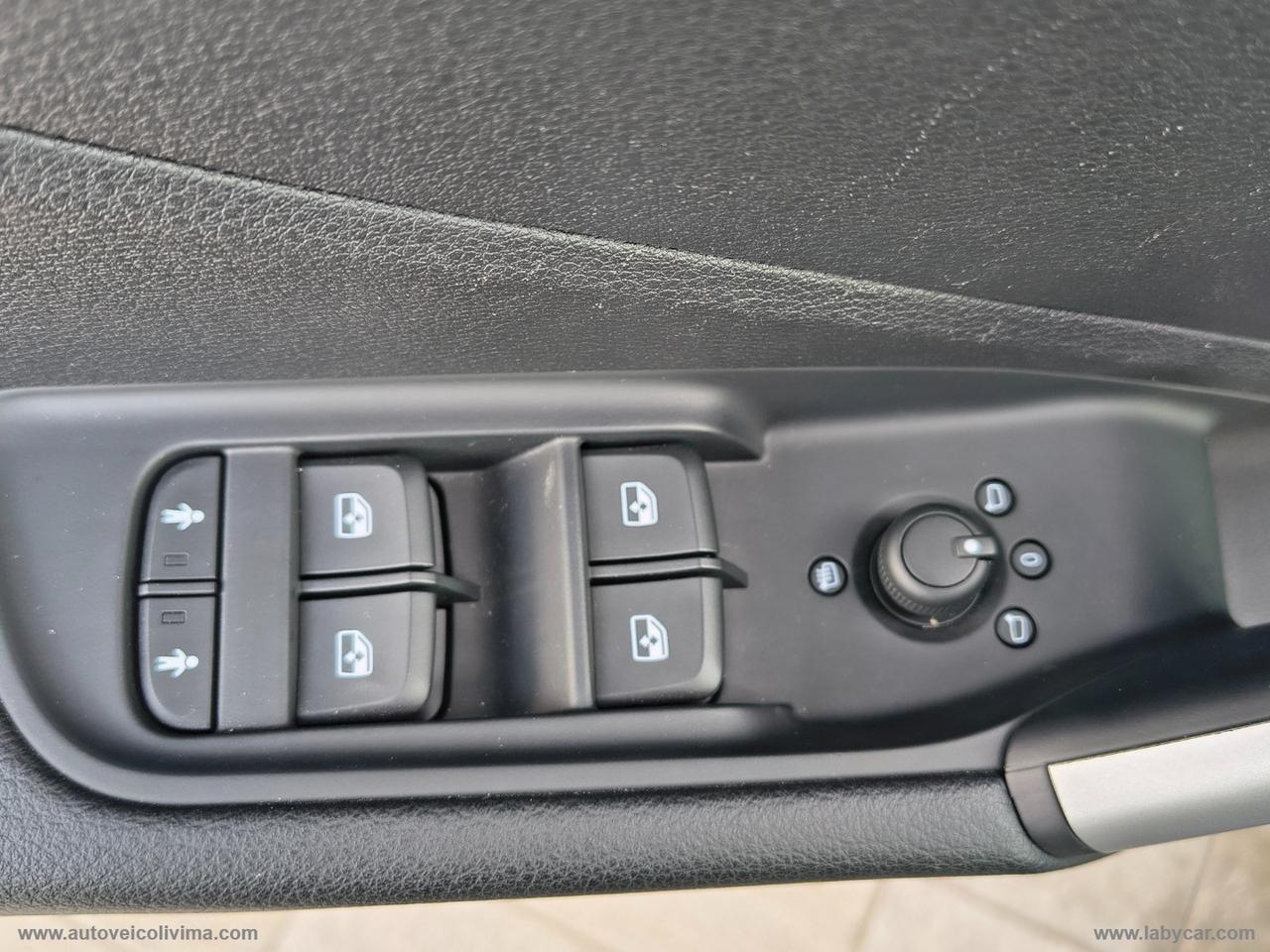 AUDI Q2 30 TDI S tronic Business 5.000 KM