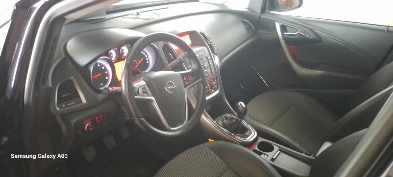 Opel Astra 1.4 BENZ. NEOPATENTATI
