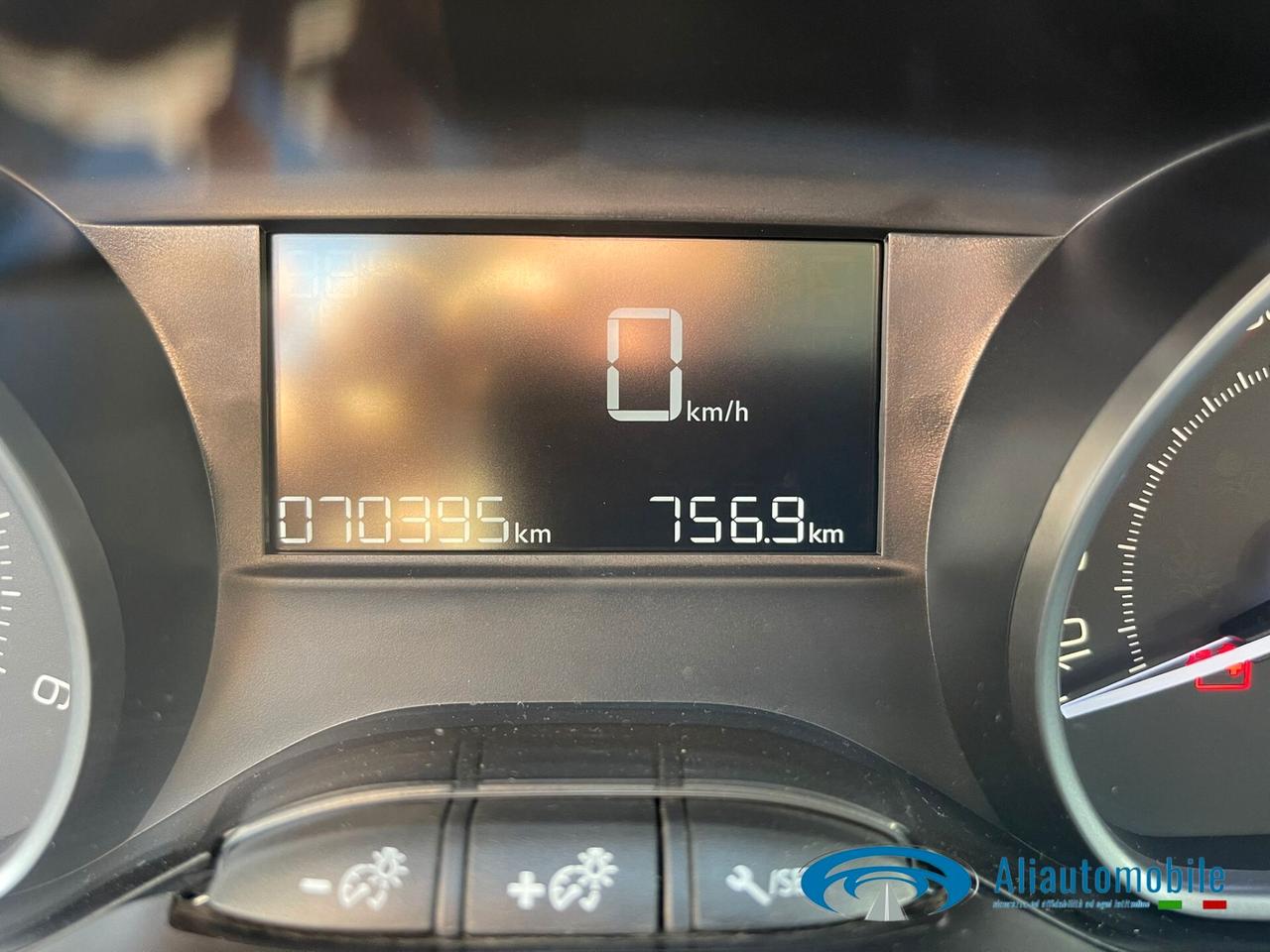 Peugeot 2008 BlueHDi 100 S&S Active