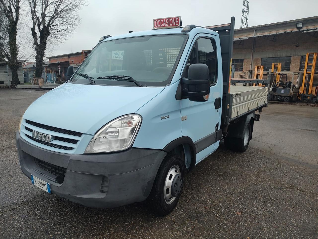 Iveco Daily RIBALTABILE TRILATERALE, SCATTOLINI SCIV 35c12 2.3jtd OK NEOPATENTATI.