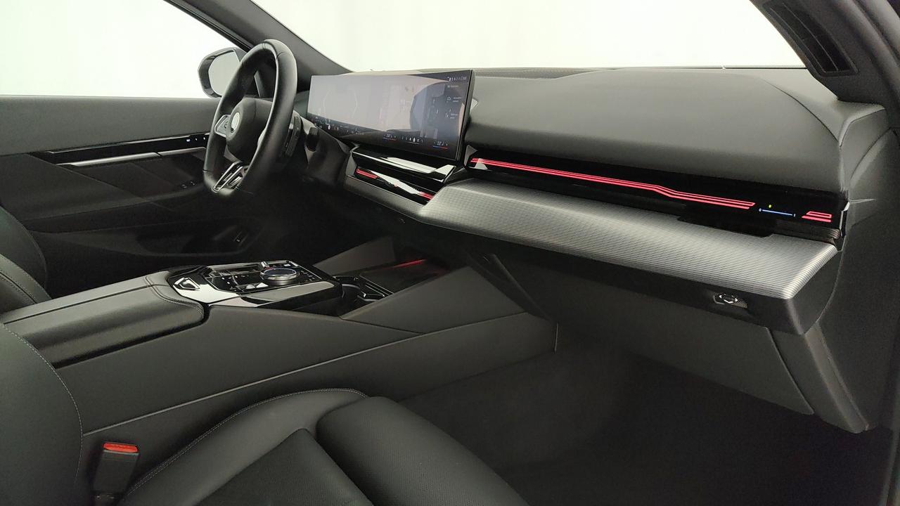 BMW Serie 5 G60 Berlina - 520d 48V xdrive MSport Pro auto