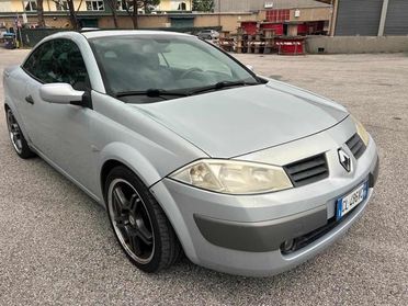 RENAULT Megane Mégane C-C 1.6 16V Confort Dynamique 159,732km