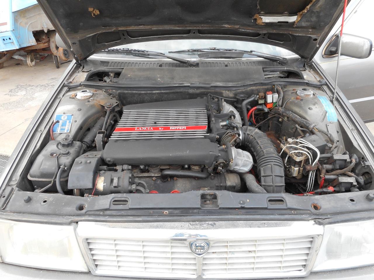 Lancia Thema 8.32 Ferrari