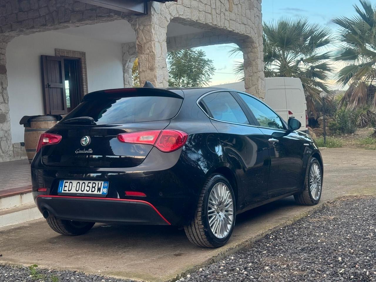 Alfa Romeo Giulietta 1.6 JTDm-2 105 CV Distinctive