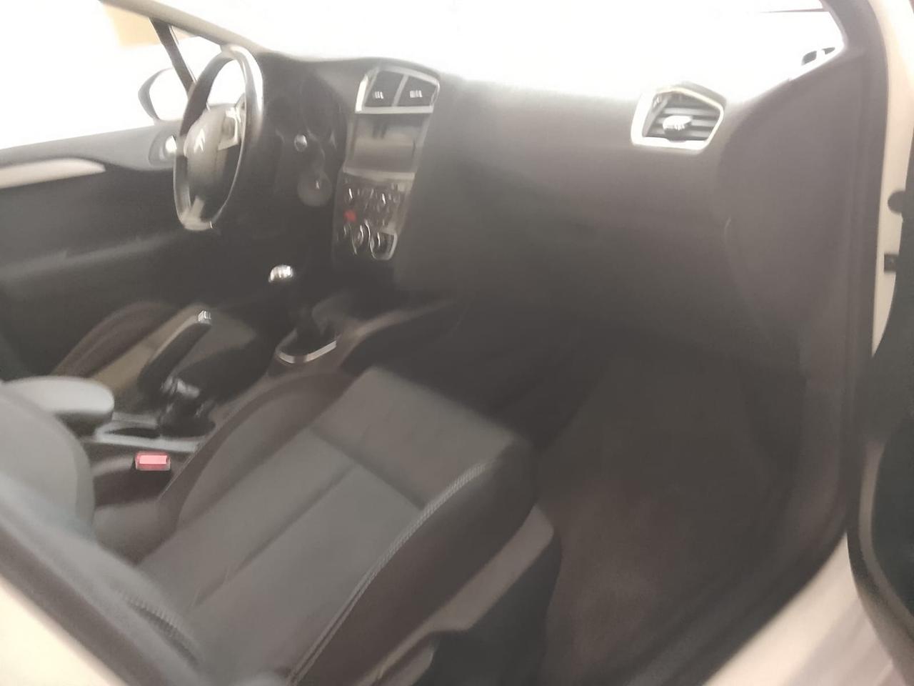 Citroen C4 1.6 HDi N1 5 posti iva esposta ( prezzo inclusa )