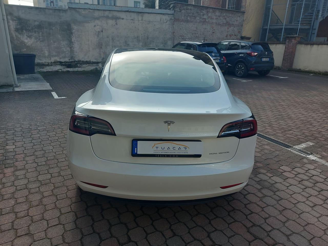 Tesla Model 3 Long Range awd 580 km autonomia