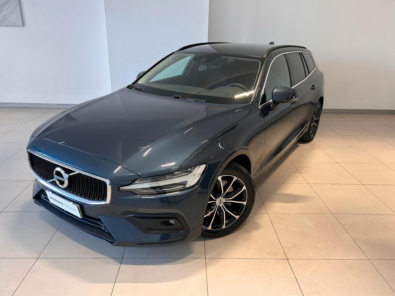 Volvo V60 B4 (d) MOMENTUM BUSINESS PRO CAMBIO AUT. *IVA ESPOSTA*