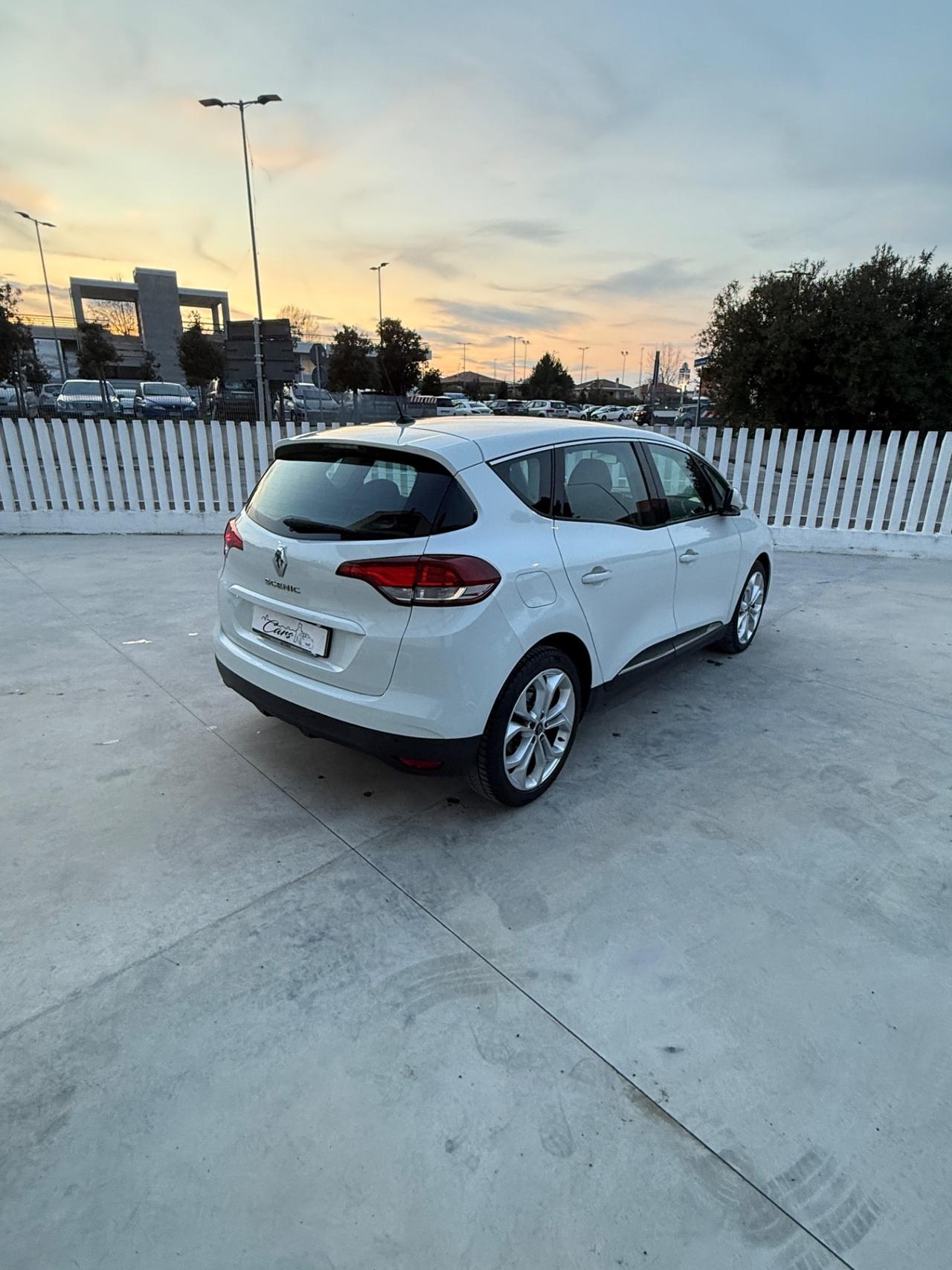 Renault Scenic Scénic dCi 8V 110 CV EDC Energy Business