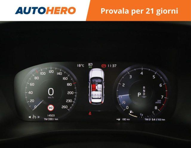 VOLVO XC40 T2 Geartronic Momentum Core