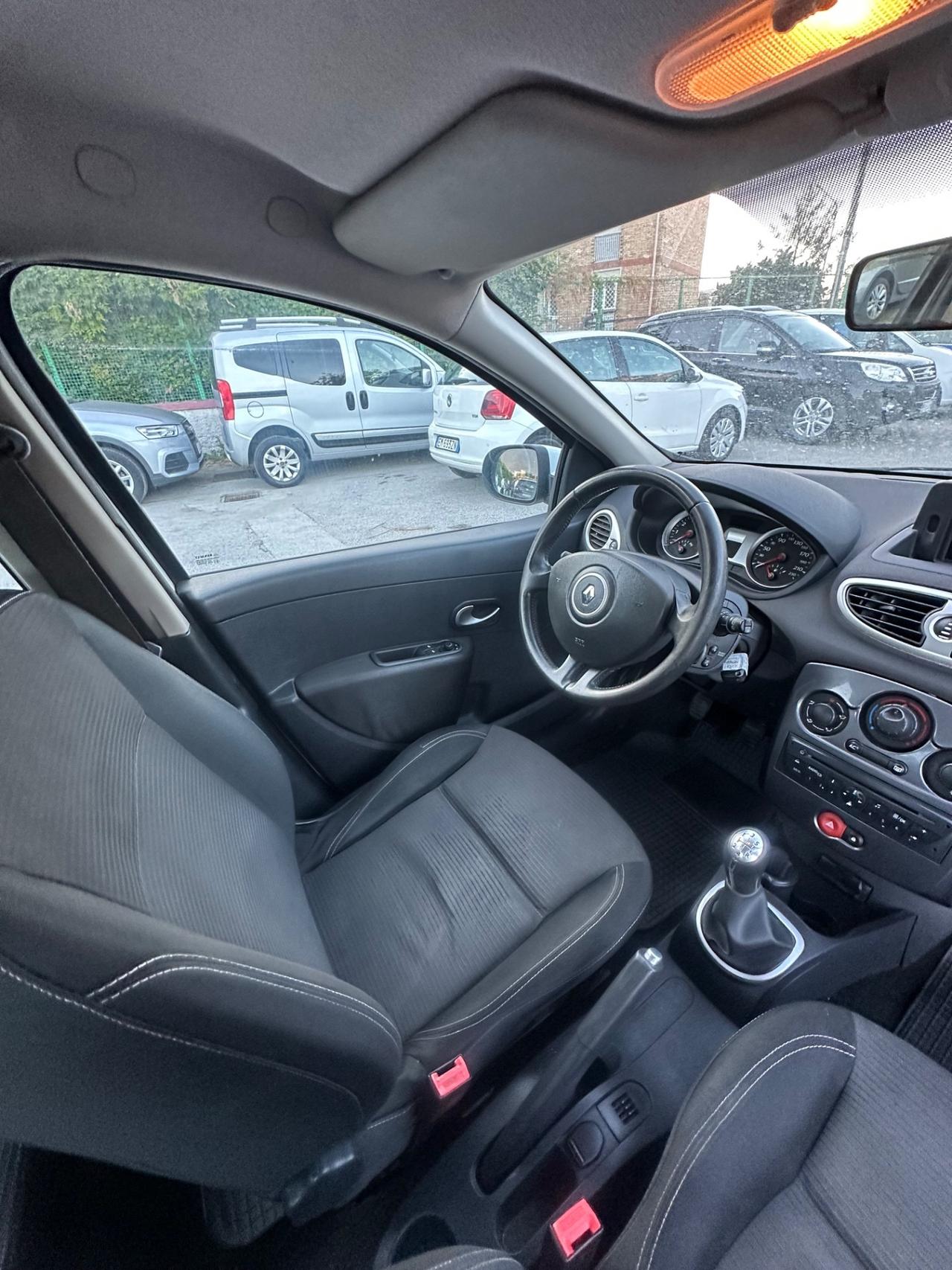 Renault Clio 1.2 16V 5 porte GPL Dynamique