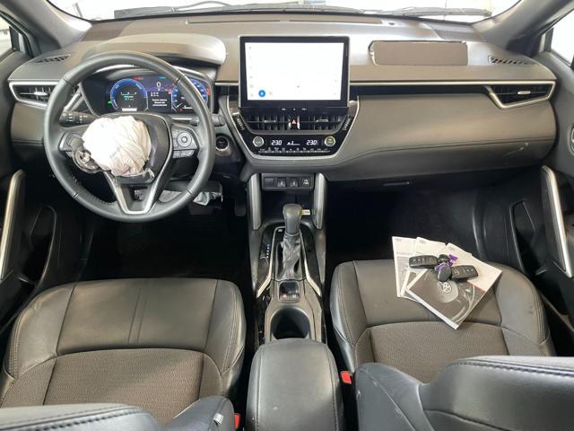 TOYOTA Corolla Cross 2.0 HYBRID 199CV E-CVT AWD-I LOUNGE