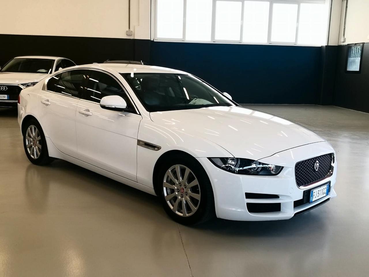 Jaguar XE 2.0 D 180 CV aut. ***PELLE***NAVI***