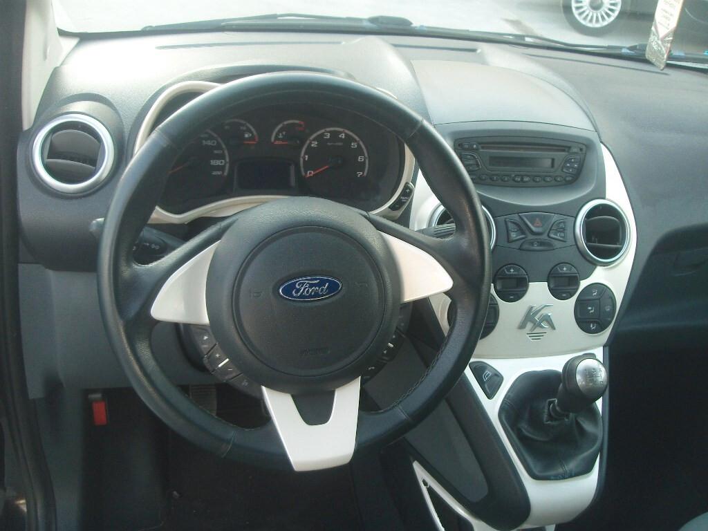 Ford Ka Ka+ 1.2 8V 69CV Titanium