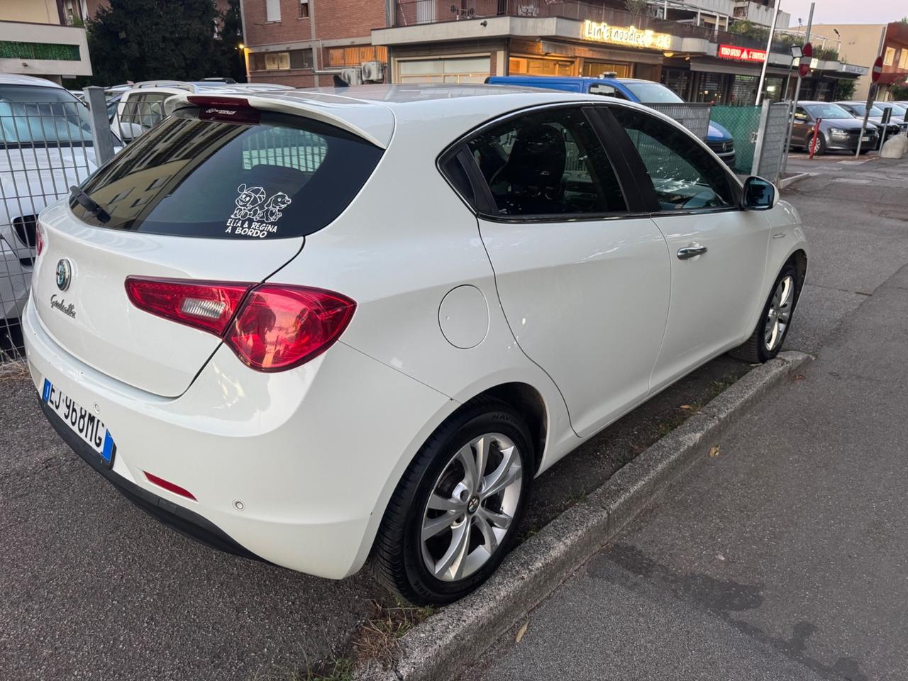 Alfa Romeo Giulietta 1.6 JTDm-2 105 cv garanzia 12 mesi