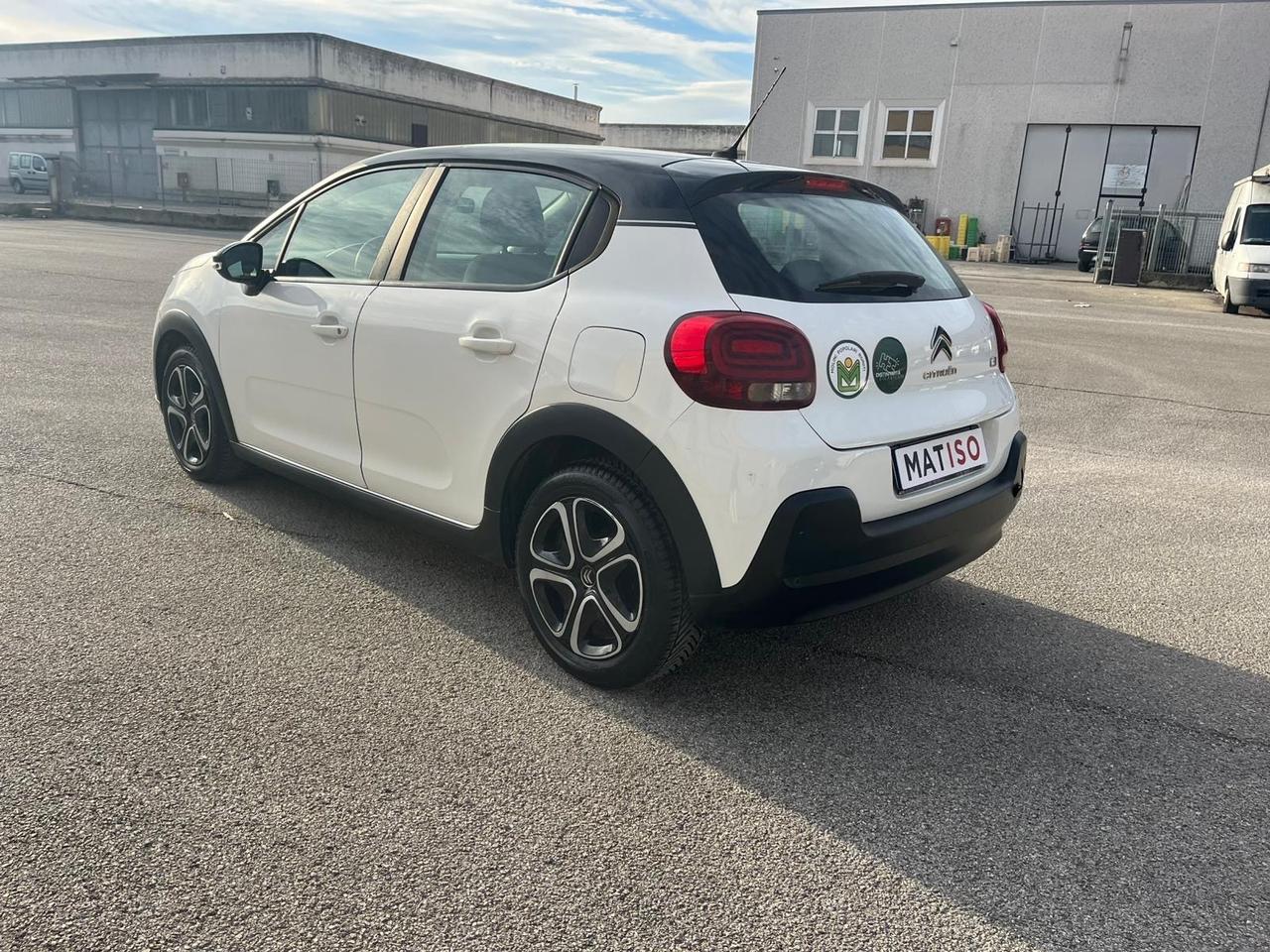 Citroen C3 BlueHDi Shine abbinata a Carrattrezzi