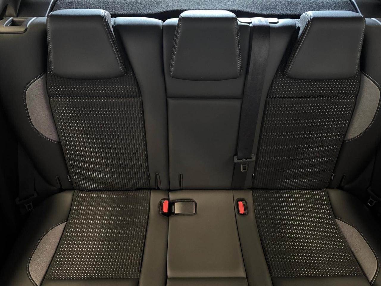 Peugeot 2008 allestimento Black Matt