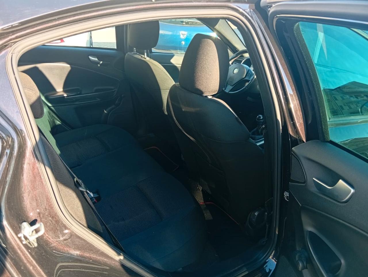 Alfa Romeo Giulietta 1.6cc diesel 12 mesi garanzia-2013