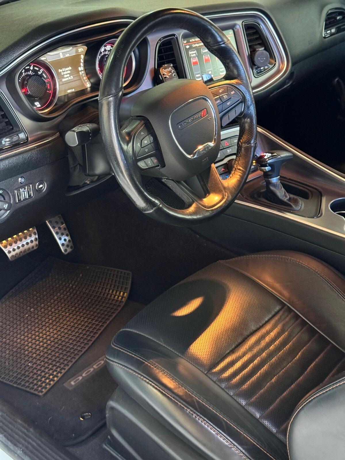 Dodge Challenger 392 SHAKER