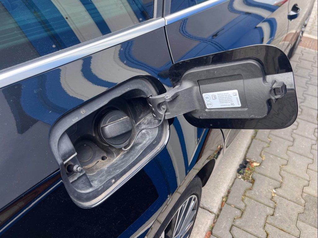 SEAT Leon Sportstourer 1.5 eTSI 150 CV DSG Xcellence del 2021