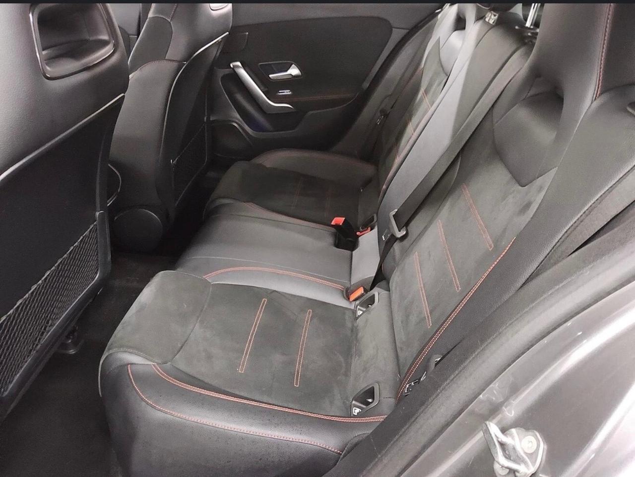 Mercedes-benz A 200 Benzina Automatic AMG Line