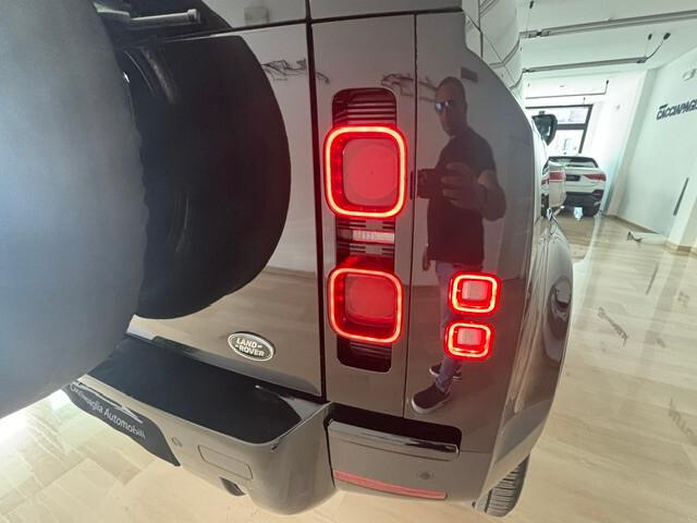 Land Rover Defender 90 3.0D I6 200 CV AWD Auto X-Dynamic SE