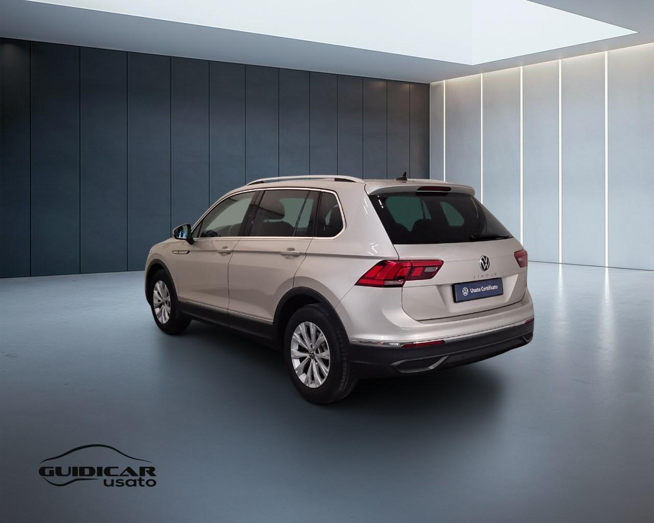 VOLKSWAGEN Tiguan II 2021 - Tiguan 1.5 tsi Life 130cv