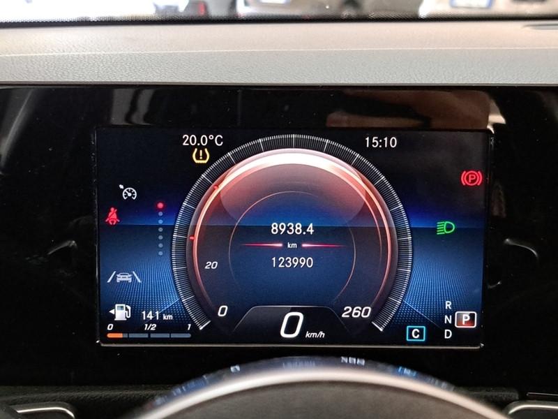 MERCEDES-BENZ GLB 200 d Automatic Premium