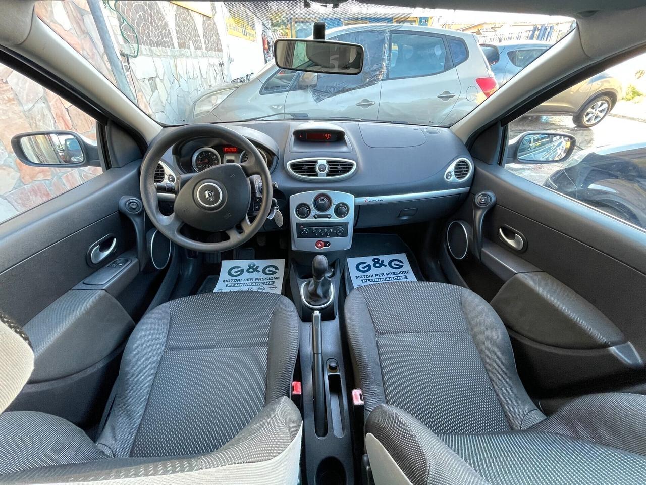 Renault Clio 1.2 16V SporTour Rip Curl