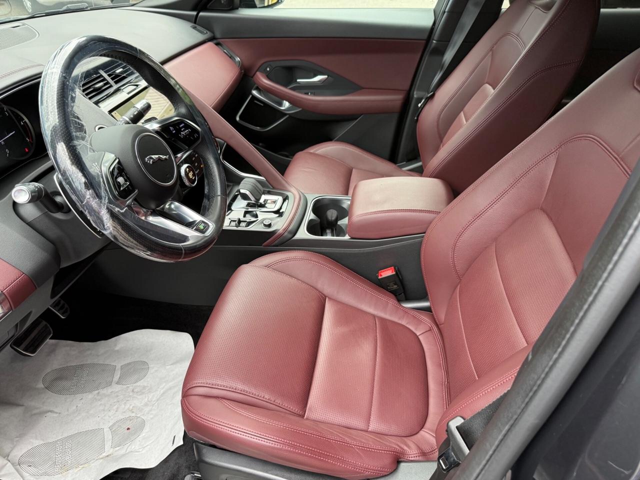 Jaguar E-Pace 2.0D I4 163 CV R-Dynamic SE