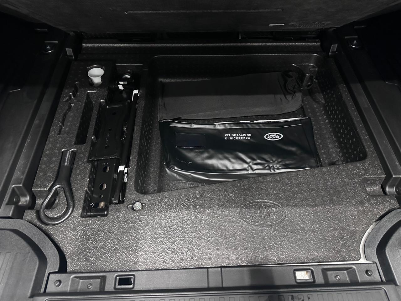 Land Rover Defender 110 3.0d i6 mhev SE awd 250cv auto