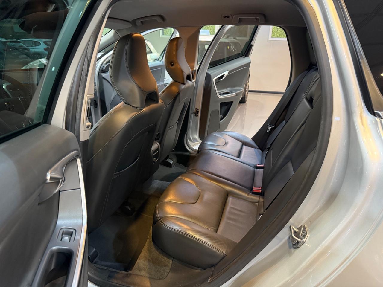 Volvo XC 60 2.0 d4 Momentum 181cv geartronic