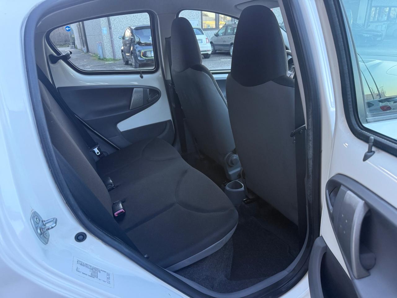 Toyota Aygo 1.0 12V VVT-i 5 porte Deep Ocean Connect