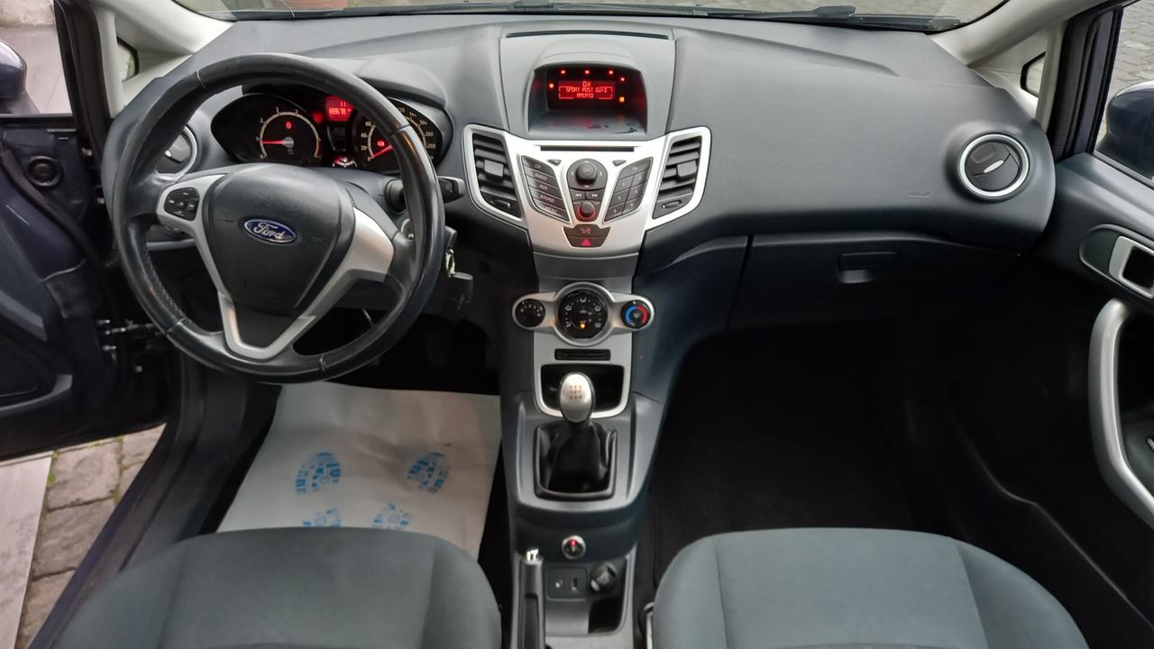 Ford Fiesta Ikon 1.4 5 porte Bz.- GPL