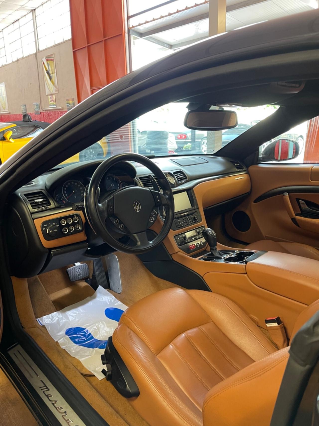 Maserati GranTurismo 4.2 V8 PERMUTE