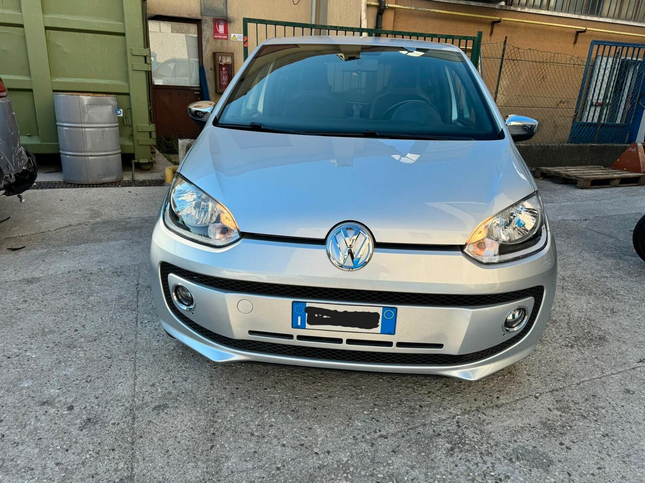 Volkswagen up! 1.0 75 CV 5p. high up!