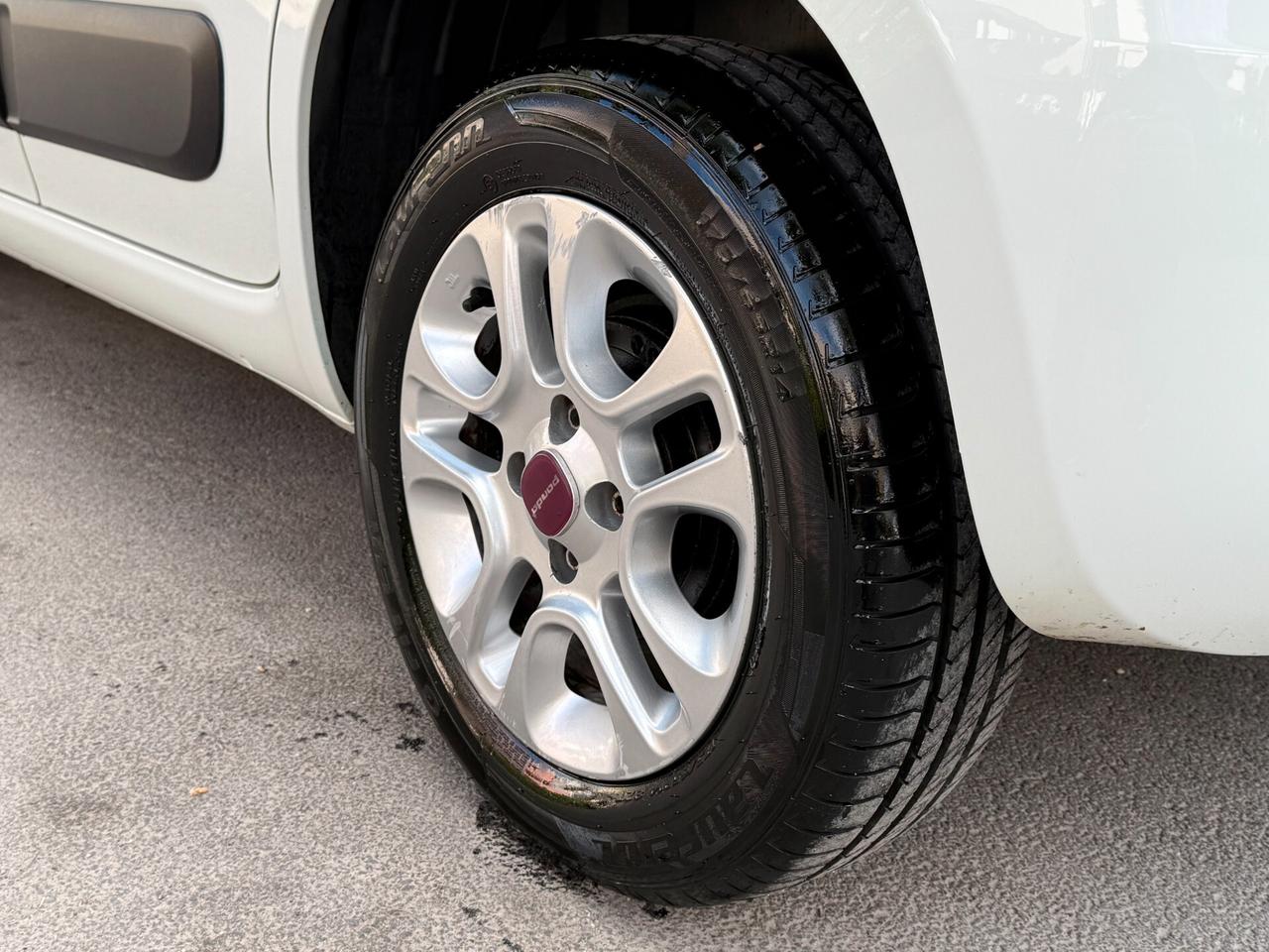 Fiat Panda 1.2Lounge SOLI KM 37.000 5 POSTI - 2018