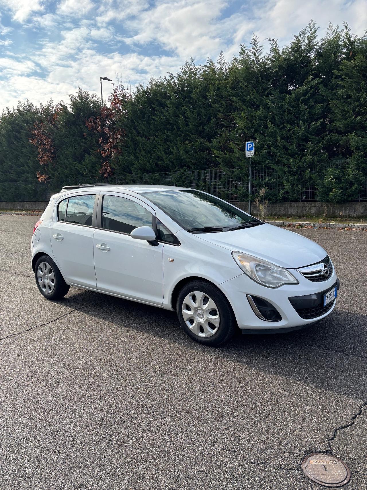 Opel Corsa 1.2 85CV 5 porte GPL-TECH Edition