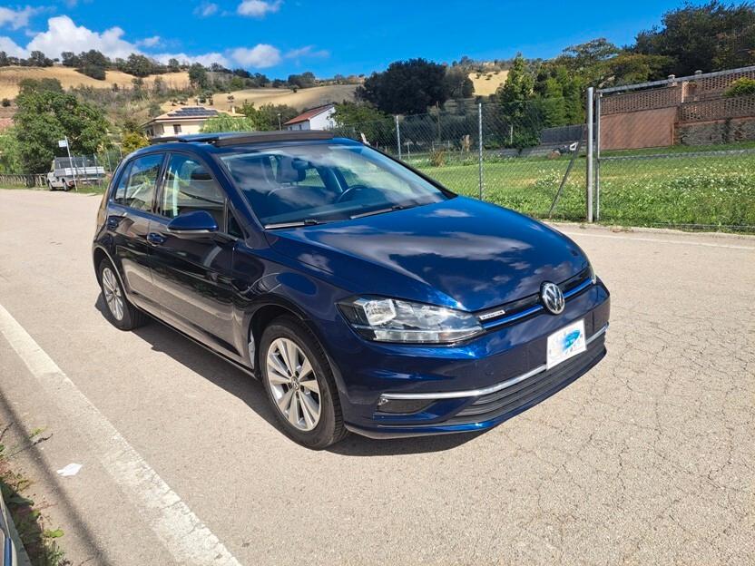 Volkswagen Golf 7.5 TGI TETTO/TELECAMERA 2018