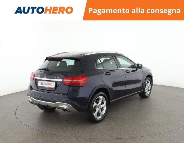 MERCEDES-BENZ GLA 220 Automatic 4Matic Sport