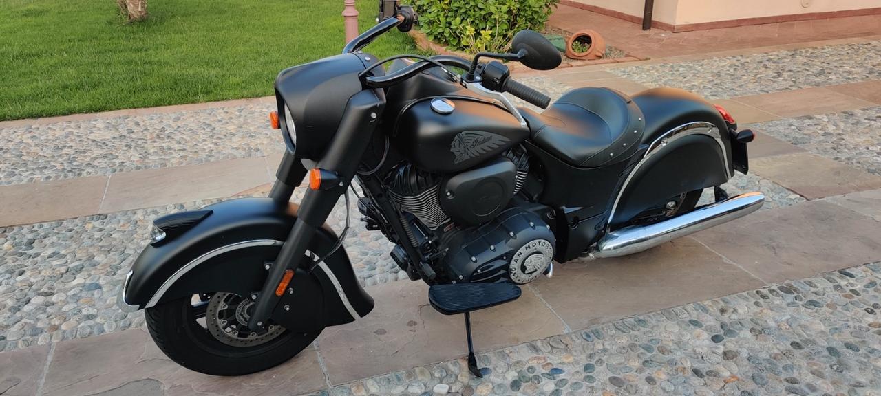 Indian Chief Dark Horse Thunder Black