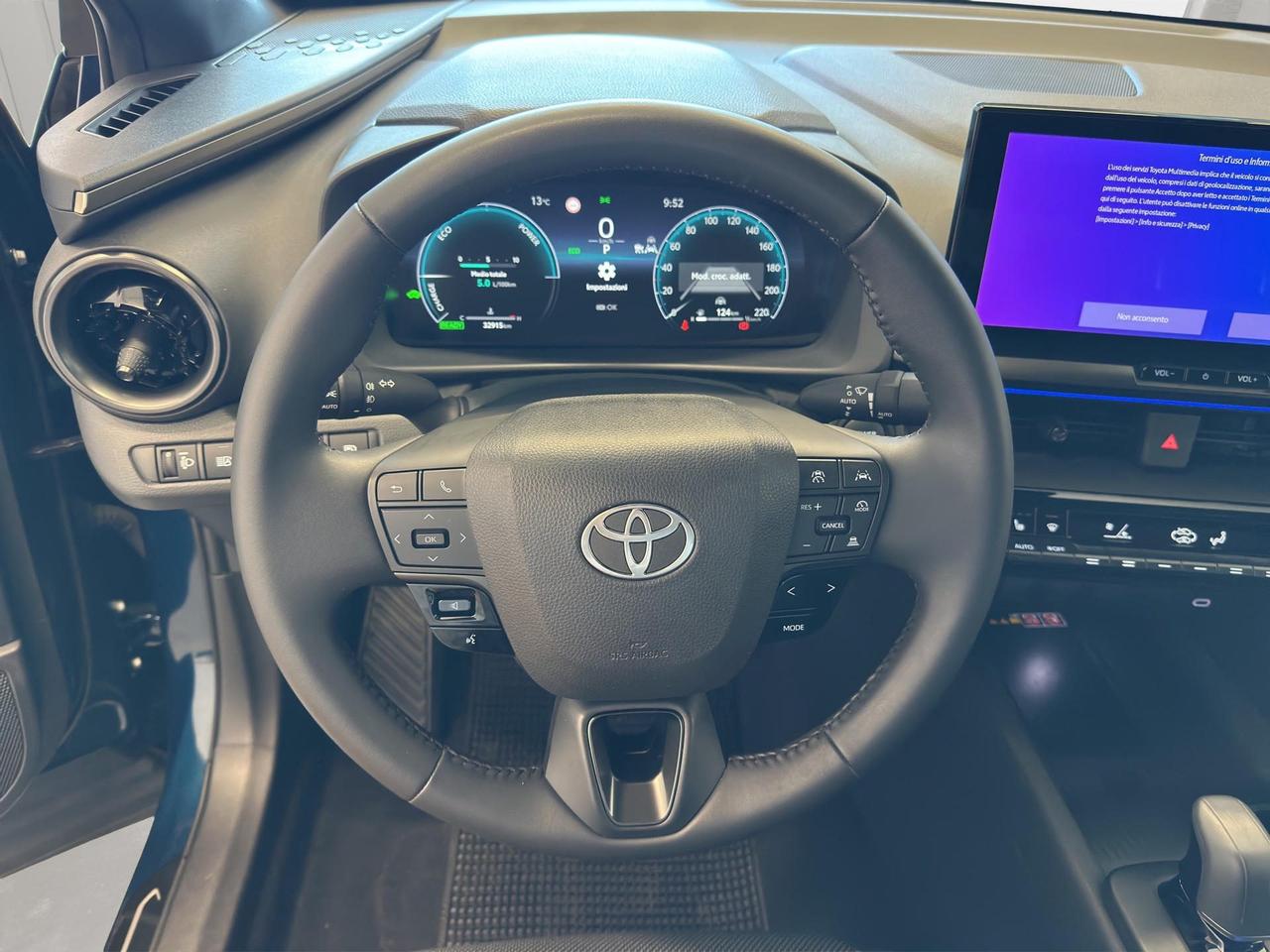 Toyota C-HR 1.8 hev Lounge fwd e-cvt