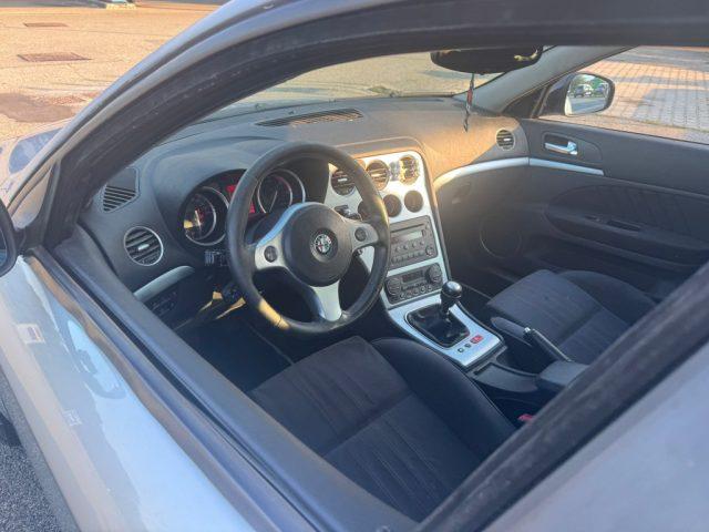 ALFA ROMEO 159 1.9 JTDm 16V Sportwagon Distinctive