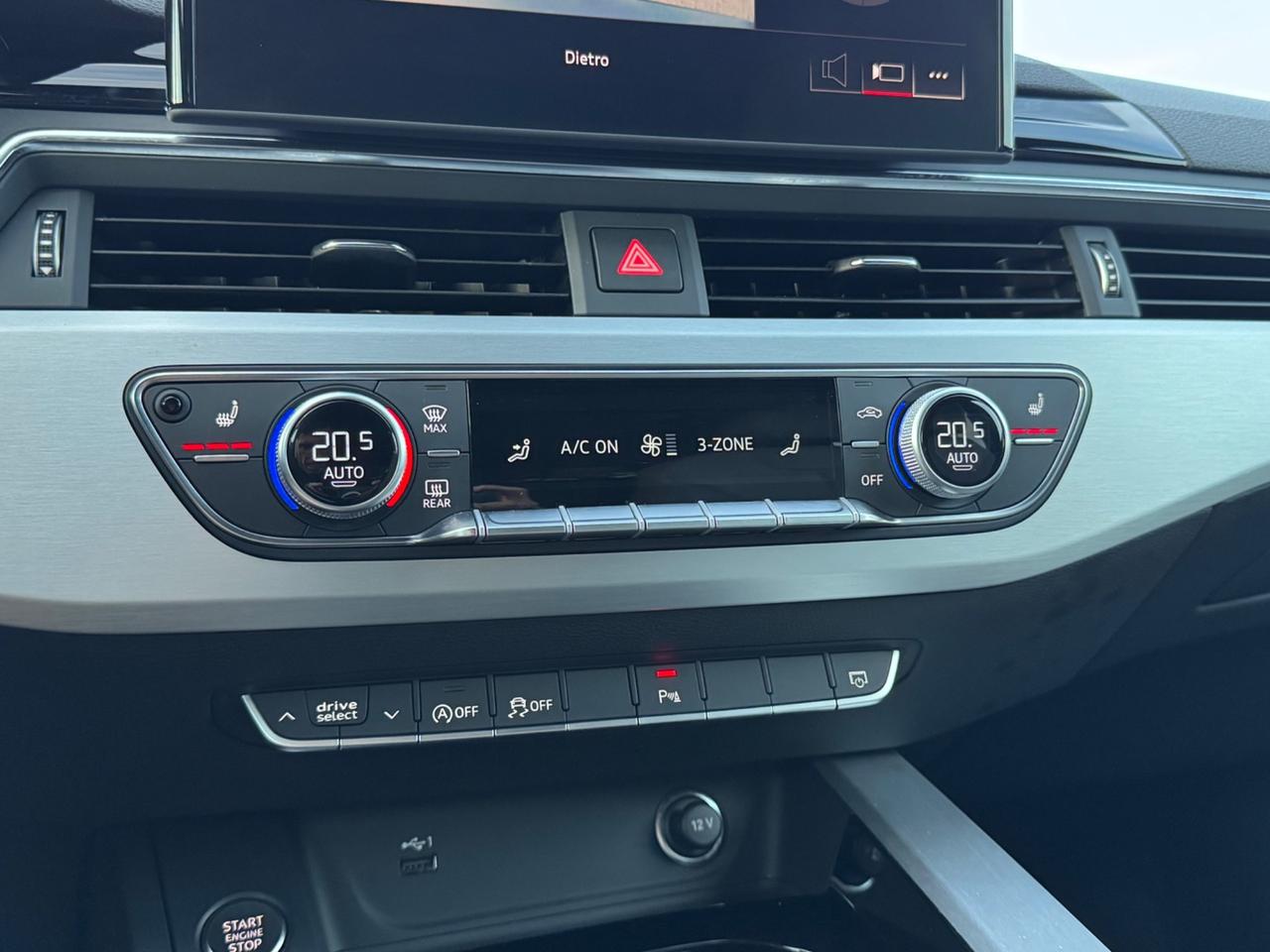 Audi A4 Avant 40 TDI quattro S tronic line edition Identity Black