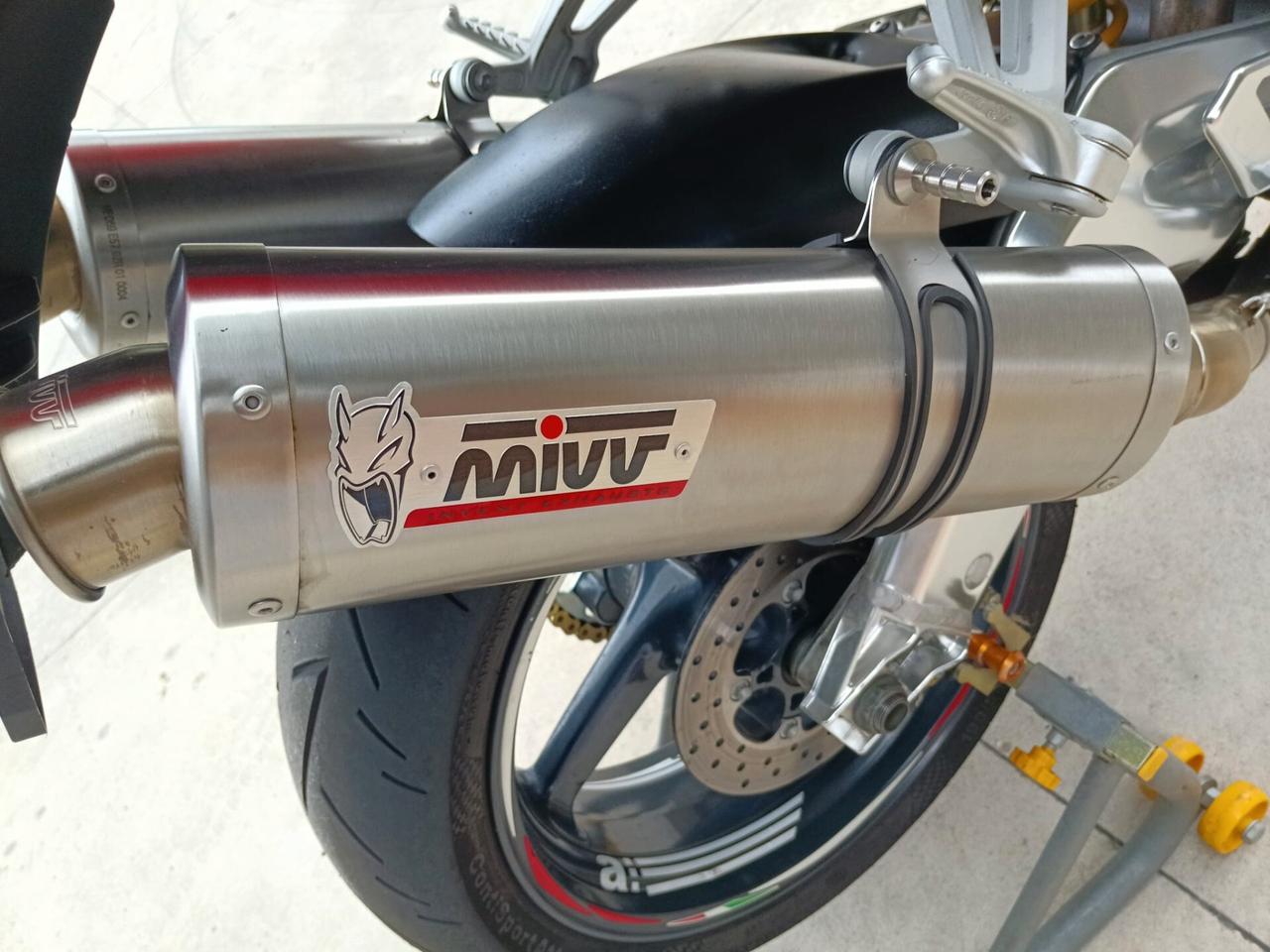 Aprilia RSV 1000