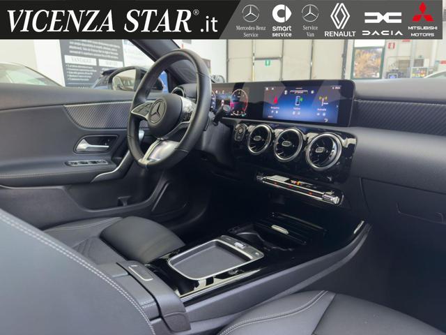 MERCEDES-BENZ A 180 d SPORT AUTOMATIC