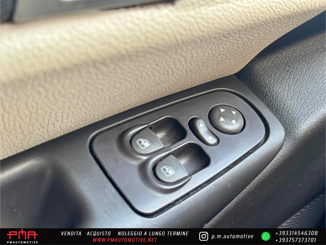 Lancia Ypsilon 1.3 MJT 90 CV Oro