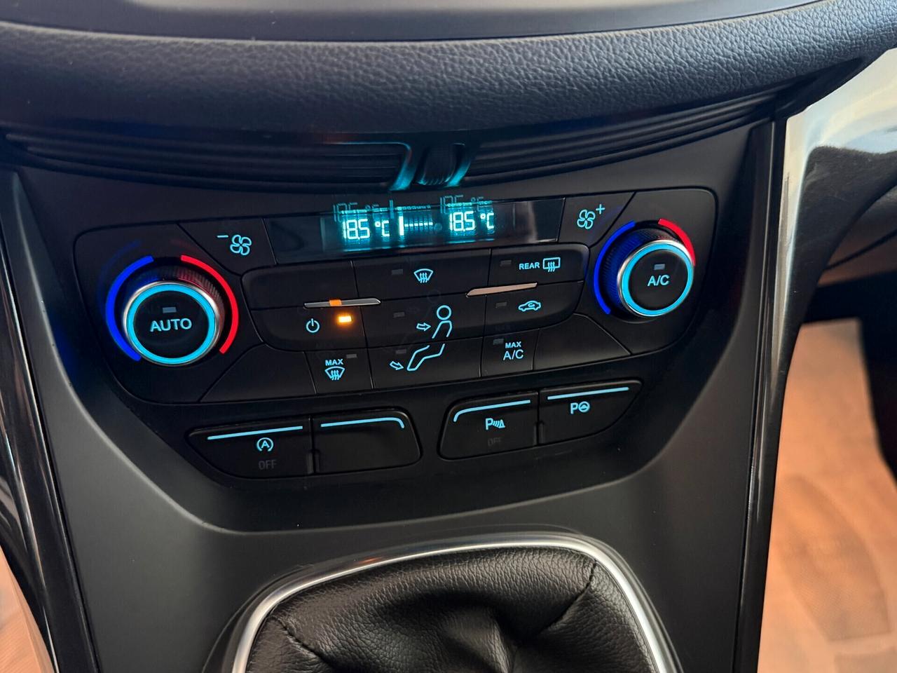 Ford Kuga 2WD 2.0 TDCI 120 cv. ST LINE