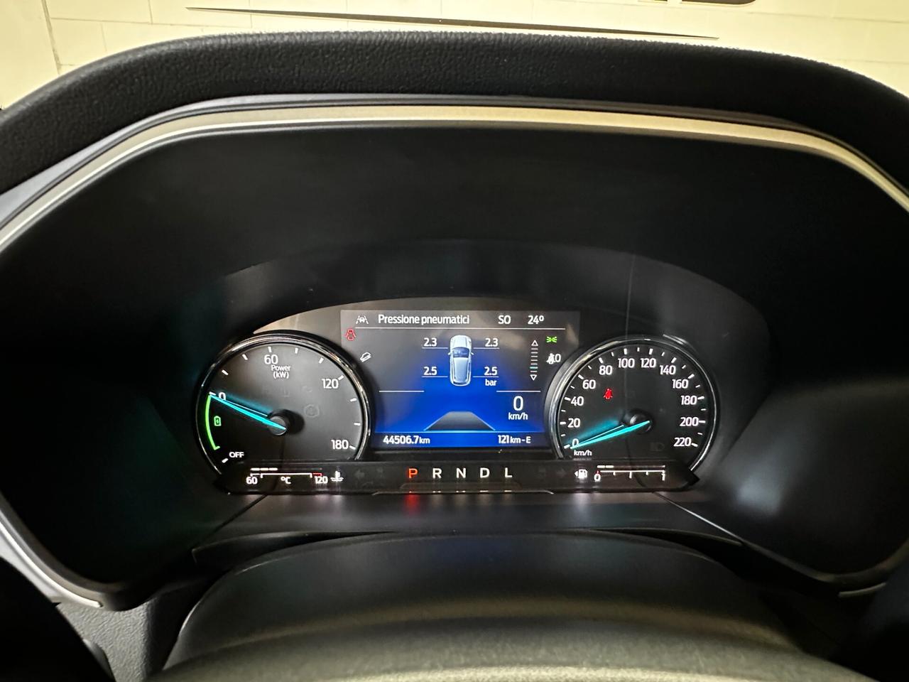 Ford Kuga 2.5 Full Hybrid 190 CV CVT 2WD Connect