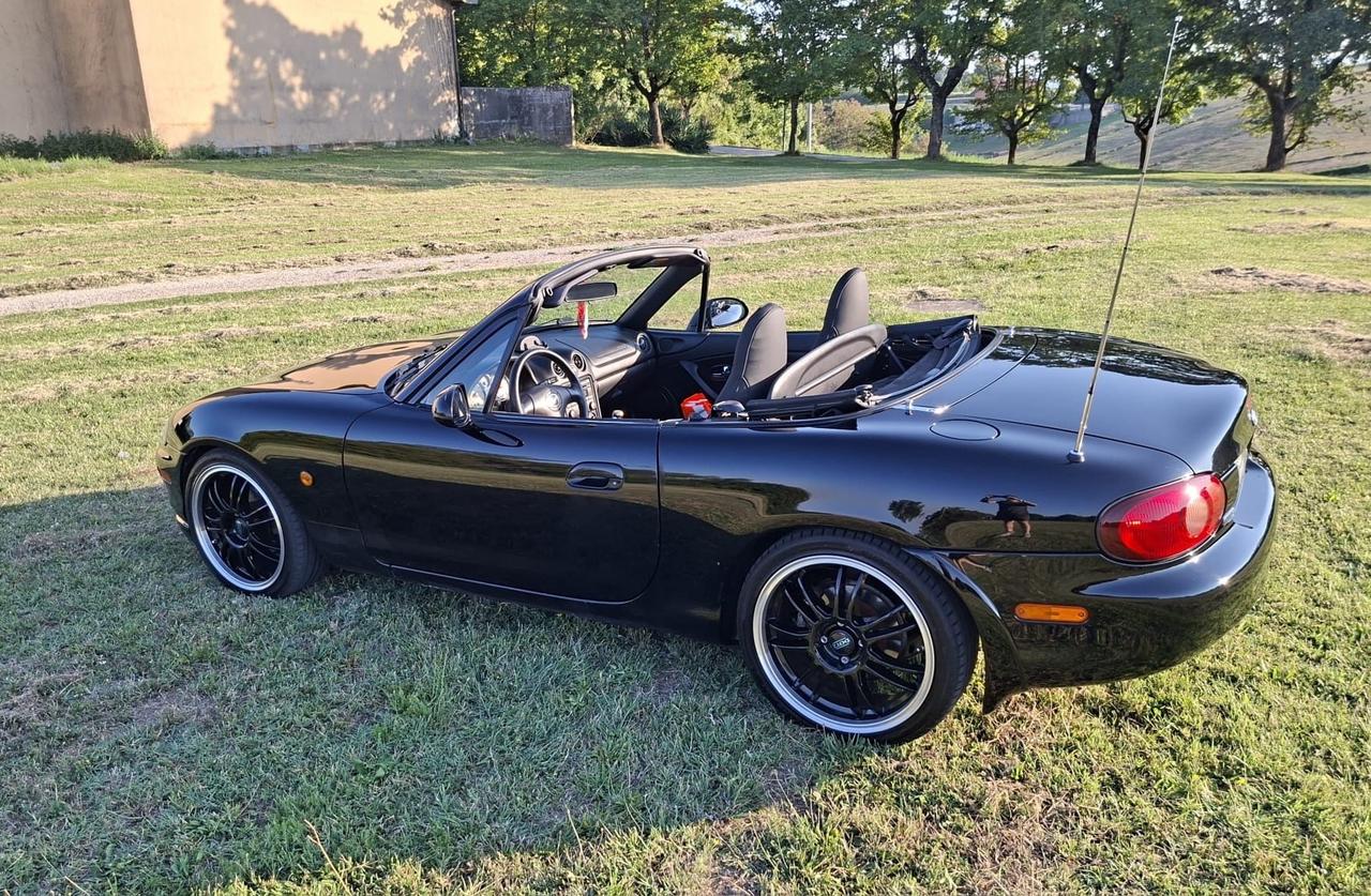 Mazda MX-5 1.6i 16V cat Naked book completo